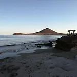 Alquilaencanarias Medano Lugar De Encuentro Apartamento